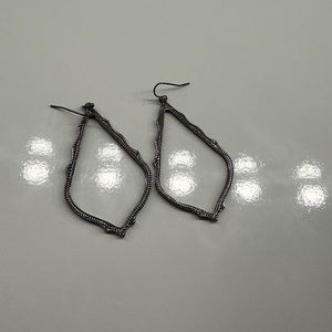 Black Kendra Scott earrings